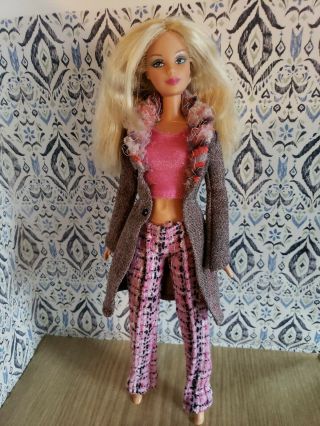 Mattel Barbie 2004 Fashion Fever Blonde Fashion Doll with Tweed Jacket Pants 2