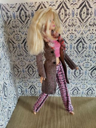 Mattel Barbie 2004 Fashion Fever Blonde Fashion Doll with Tweed Jacket Pants 3