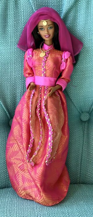 Barbie Moroccan Doll Dolls Of The World 1998 In Colorful Clothes Mattel Euc