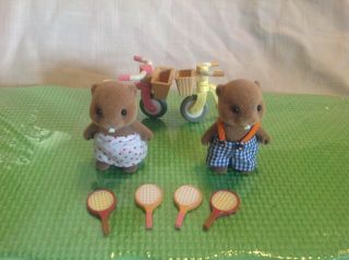 Calico Critters/sylvanian Families Beavers With Bikes Adventure Set (read)