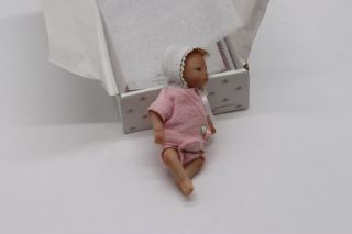 The Ashton - Drake Galleries Baby 4.  5 " Doll " Pretty As A Picture "