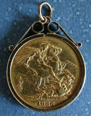 1886 M Melbourn St.  George Queen Victoria Gold Sovereign Coin W/ 9k Pendant Case