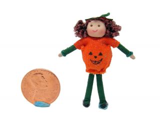 1:24 Scale Dollhouse Miniature Halloween Pumpkin Girl By Ann Anderson