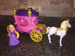 Disney Princess Little Kingdom Rapunzel Royal Carriage W/ Magiclip Dress/horse
