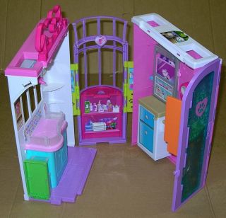BARBIE FOLDING HOUSE,  OPENS UP TO 36 INCHES 2