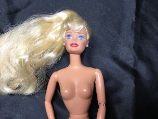 Barbie Doll Sport Articulated Flat Feet,  Blonde,  Blue Eyes,  Red Lips,  Earnings