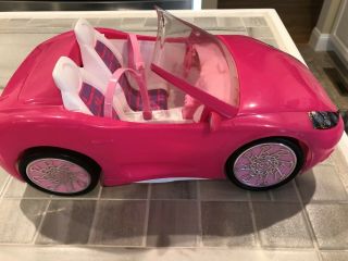 Mattel - Barbie - Pink Convertible 2 Seater Baribe Car