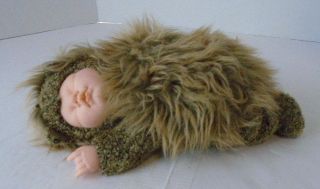 1999 Anne Geddes Hedgehog Porcupine Sleeping Stuffed Plush Baby Doll Toy 9 " Dd