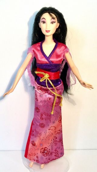Mattel Disney Mulan Sparkling Princess Barbie Doll Pink Purple Dress 1999