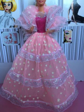 1985 Dream Glow Barbie Doll Dress