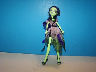 2011 Mattel Monster High Gloom & Bloom Amanita Nightshade