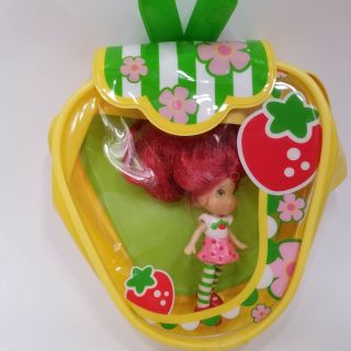 Strawberry Shortcake Miniature Scented Doll In Carry Case Purse 2008 Hasbro 3 "