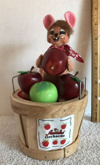 Annalee Orchards Mouse In Basket With Apples