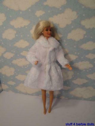 Fur Winter Coat - Barbie Doll House Fashion Diorama Clothing Accessories - White