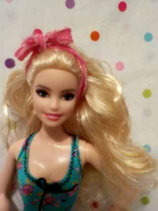 Gorgeous Model Muse Barbie Doll,  Blonde Hair,  Cute Jeans Outfit,  Shoes,  Excd Mattel