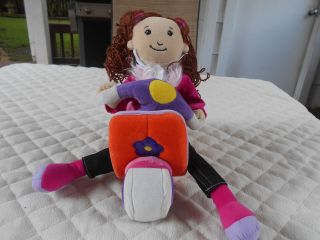 Manhattan Toys 2001 Groovy Girls Scooter & 2007 Groovy Girl 13 " Reese Doll