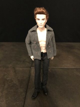 Pale Edward Cullen Vampire Fashionista Twilight Barbie Doll Ken