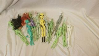 Monster High 12pc Bodies Create A Monster