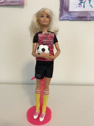 Barbie Made To Move Soccer Doll - Blonde