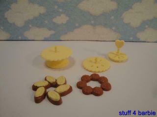 Barbie Doll House Kitchen Dining Food Accessories - Delicious Cookies & Tray - Plate