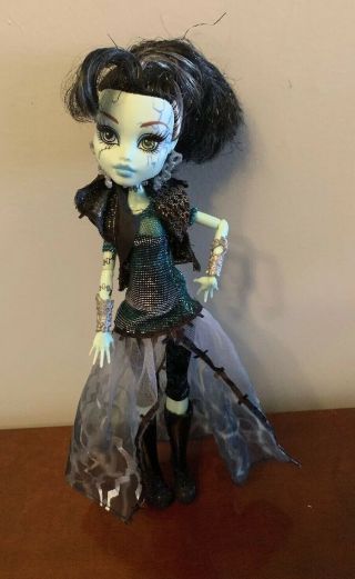 Monster High Doll Frankie Stein Ghouls Rule W Outfit Clothes