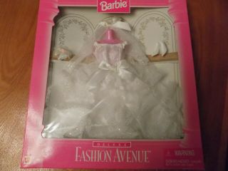 Fahion Avenue Barbie Bride Outfit