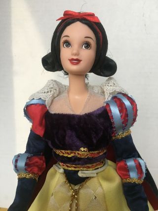 Disney Snow White Enchanted Princess 2000 Collector Doll