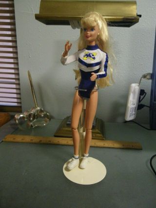 Barbie 1996 University Of Michigan Blonde Cheerleader Jointed Doll