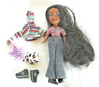 Lil Bratz 2 Dolls Mga Sasha With Clothes 11.  5cm Tall With Outfit