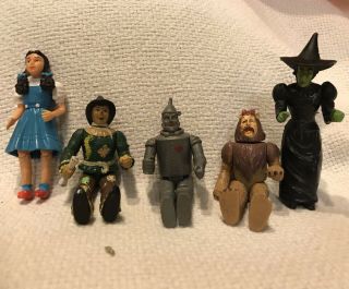 The Wizard Of Oz Figurines Dorothy Tin - Man Lion Scaracrow Which